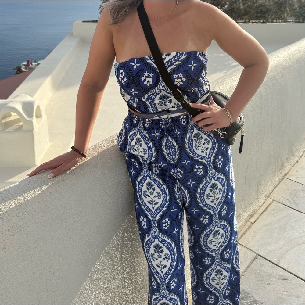 H&M Blue and White Strapless Jumpsuit